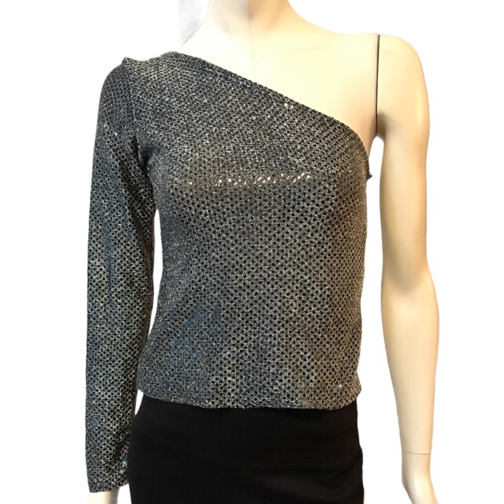 Silver Single Sleeve Top Sz Small